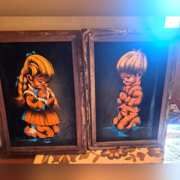 Vtg Black Velvet Boy & Girl-Childern Praying Paintings Pair Mexico Signed 24"x20 - Picture 1 of 12